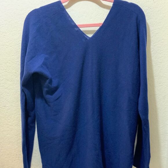 Vince Women’s 100% Cashmere Double V-Neck Sweater size L/G Blue Quiet Luxury - Picture 4 of 8